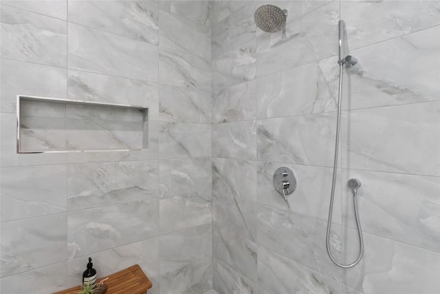 6607 Roper Street, Dallas, TX 75209