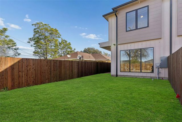 6607 Roper Street, Dallas, TX 75209