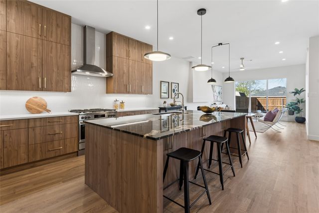 6607 Roper Street, Dallas, TX 75209