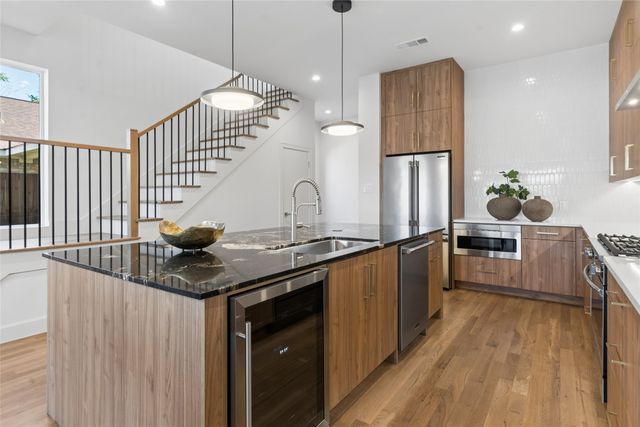 6607 Roper Street, Dallas, TX 75209