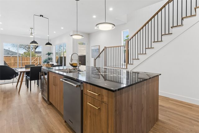 6607 Roper Street, Dallas, TX 75209