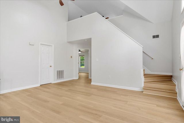 20407 KINGS CREST BLVD, Hagerstown, MD 21742
