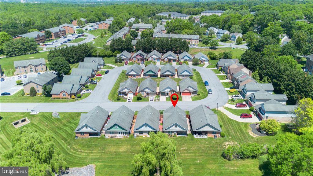 Image 31 of property listing at 20407 KINGS CREST BLVD, Hagerstown, MD 21742