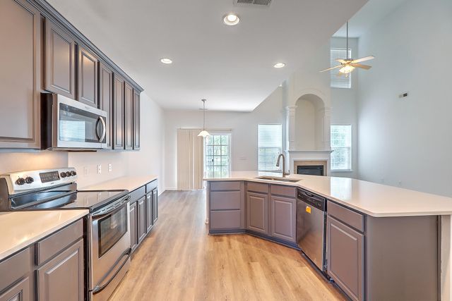 459 Green Park Lane, Goose Creek, SC 29445