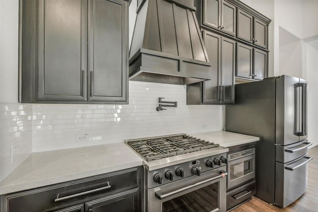 21952 Gateway Arch Drive, Porter, TX 77365