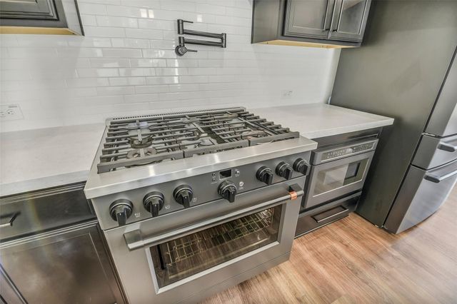 21952 Gateway Arch Drive, Porter, TX 77365