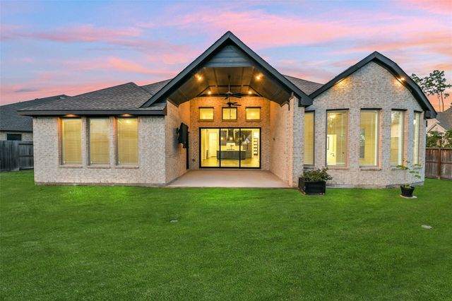 21952 Gateway Arch Drive, Porter, TX 77365