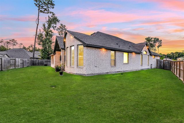 21952 Gateway Arch Drive, Porter, TX 77365