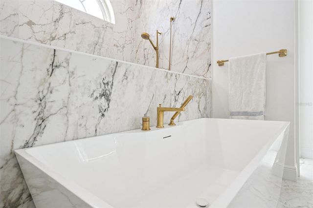 10839 LAKESHORE DRIVE, Clermont, FL 34711