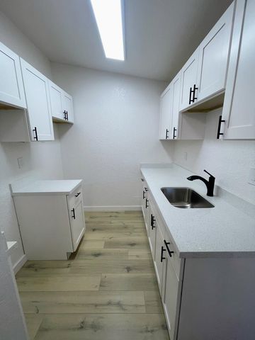 512 NW 43rd Place, Deerfield Beach, FL 33064