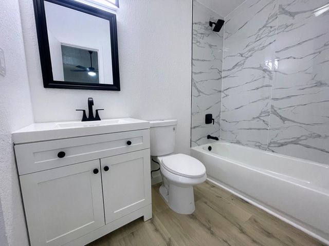 512 NW 43rd Place, Deerfield Beach, FL 33064