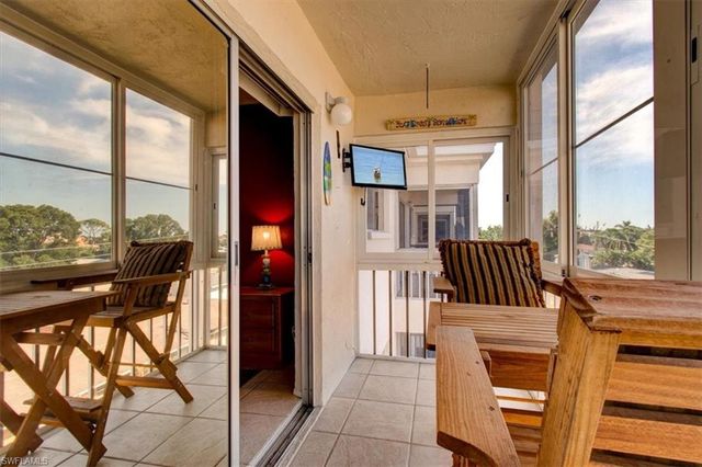 4906 Victoria DR 413, Cape Coral, FL 33904