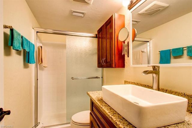 4906 Victoria DR 413, Cape Coral, FL 33904