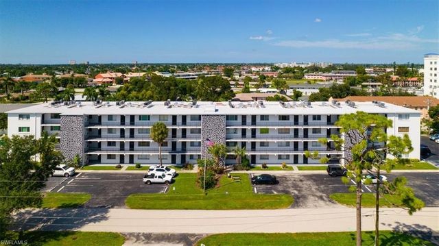 4906 Victoria DR 413, Cape Coral, FL 33904