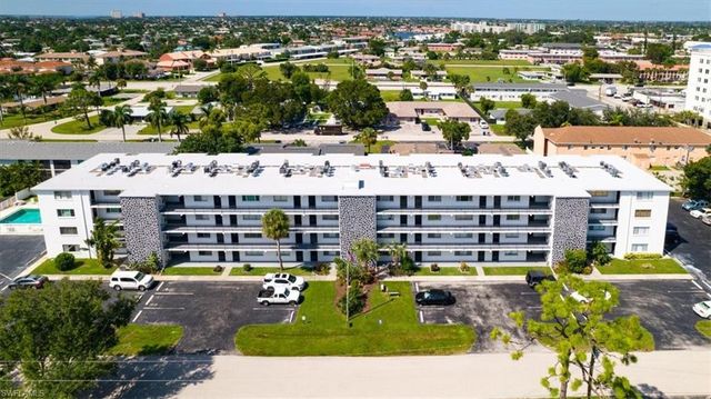 4906 Victoria DR 413, Cape Coral, FL 33904