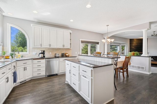 1322 129th Avenue NW, Coon Rapids, MN 55448