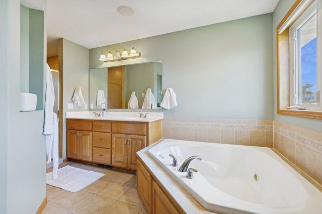 1322 129th Avenue NW, Coon Rapids, MN 55448