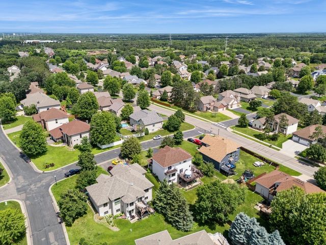 1322 129th Avenue NW, Coon Rapids, MN 55448