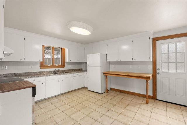 10 Ernest Ave, Quincy, MA 02169