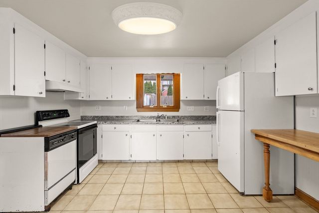 10 Ernest Ave, Quincy, MA 02169