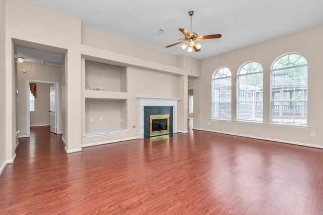 1915 Crescent Oak Drive, Missouri City, TX 77459