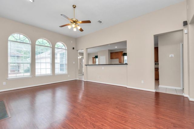 1915 Crescent Oak Drive, Missouri City, TX 77459