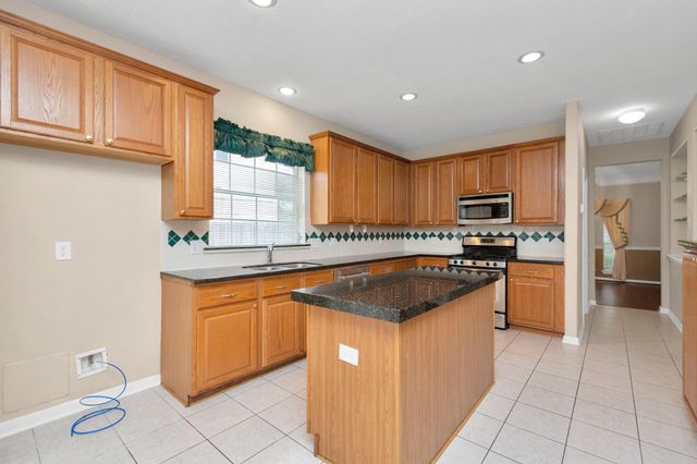 1915 Crescent Oak Drive, Missouri City, TX 77459