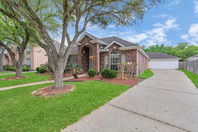 1915 Crescent Oak Drive, Missouri City, TX 77459
