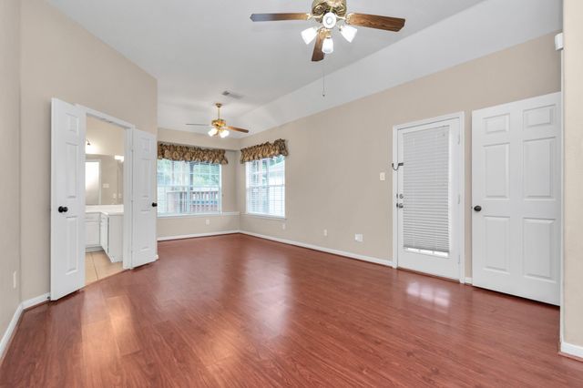 1915 Crescent Oak Drive, Missouri City, TX 77459
