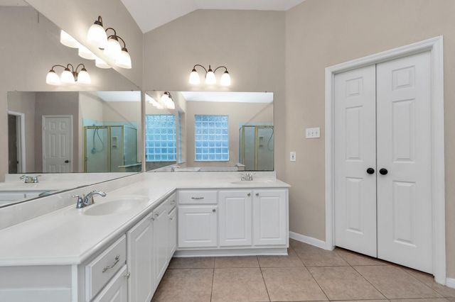1915 Crescent Oak Drive, Missouri City, TX 77459