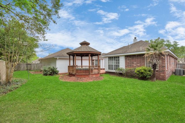 1915 Crescent Oak Drive, Missouri City, TX 77459