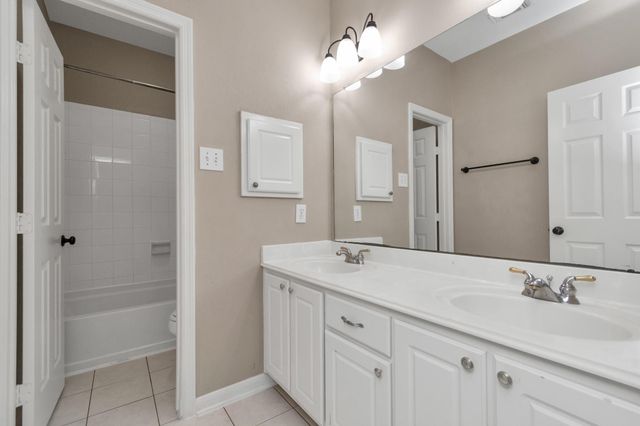 1915 Crescent Oak Drive, Missouri City, TX 77459