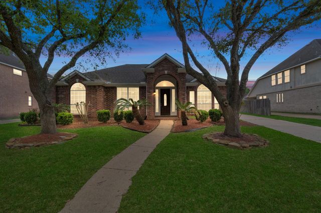 1915 Crescent Oak Drive, Missouri City, TX 77459