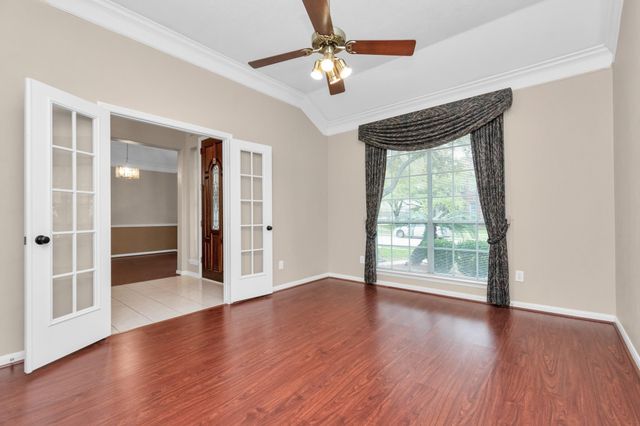1915 Crescent Oak Drive, Missouri City, TX 77459