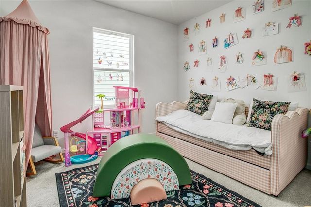 27031 E Oak View Drive, Lee's Summit, MO 64086