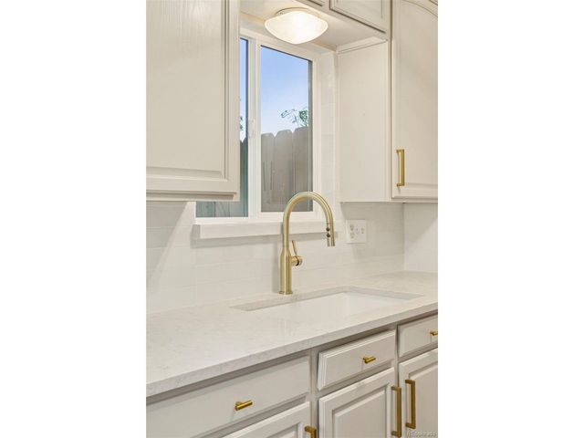 7373 W Florida Ave 8-H, Lakewood, CO 80232