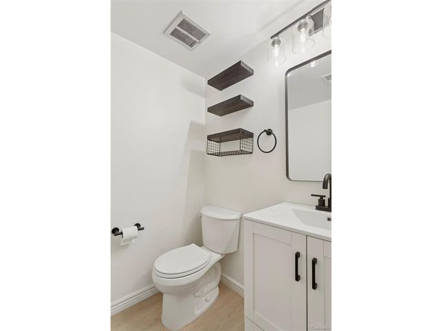 7373 W Florida Ave 8-H, Lakewood, CO 80232