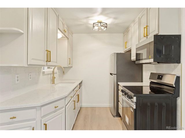 7373 W Florida Ave 8-H, Lakewood, CO 80232