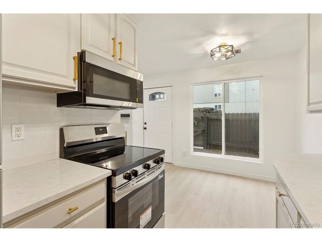 7373 W Florida Ave 8-H, Lakewood, CO 80232