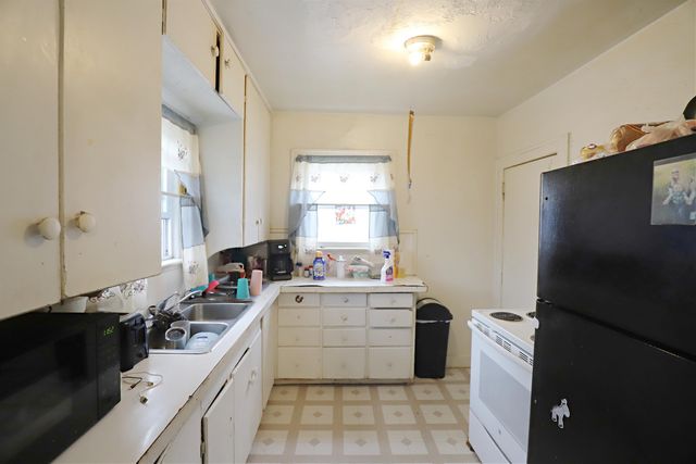 245 N Saginaw Street, Montrose, MI 48457