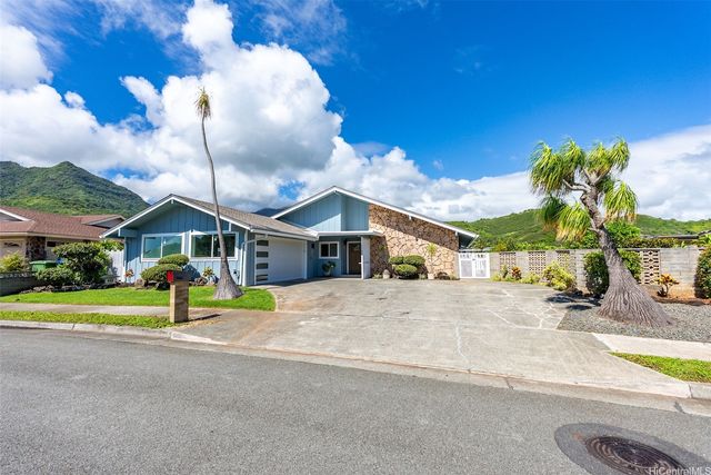 1166 Akuila Place, Kailua, HI 96734