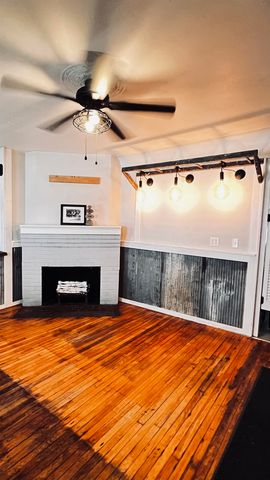 14 Glover Road, Barton, VT 05822