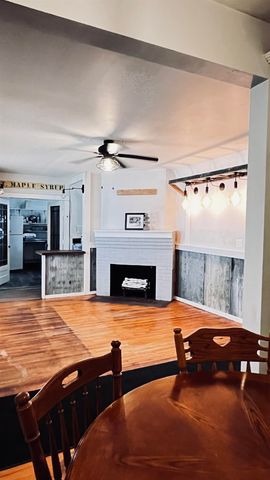 14 Glover Road, Barton, VT 05822