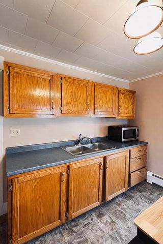 14 Glover Road, Barton, VT 05822