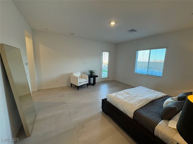 10851 Mila Landing Avenue, Las Vegas, NV 89166