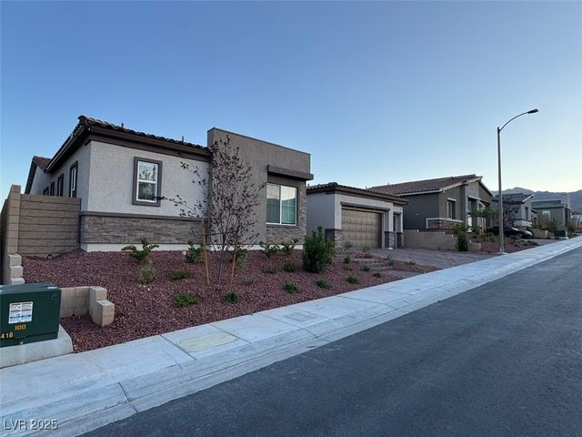 10851 Mila Landing Avenue, Las Vegas, NV 89166