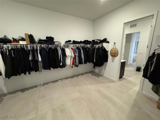 10851 Mila Landing Avenue, Las Vegas, NV 89166