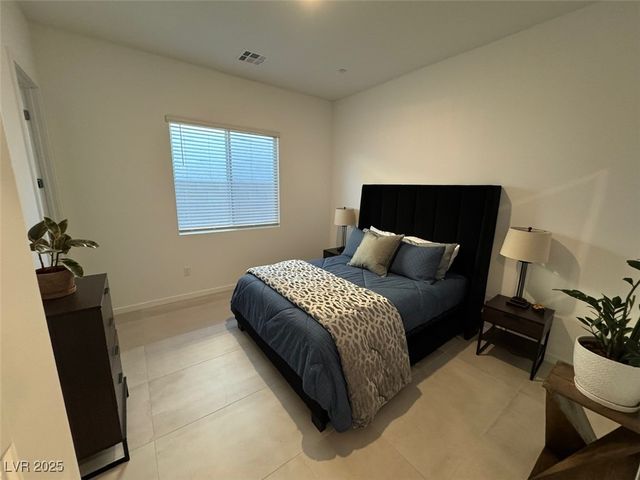 10851 Mila Landing Avenue, Las Vegas, NV 89166