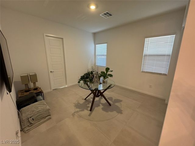 10851 Mila Landing Avenue, Las Vegas, NV 89166