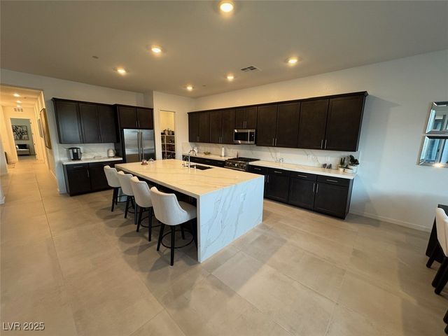 10851 Mila Landing Avenue, Las Vegas, NV 89166